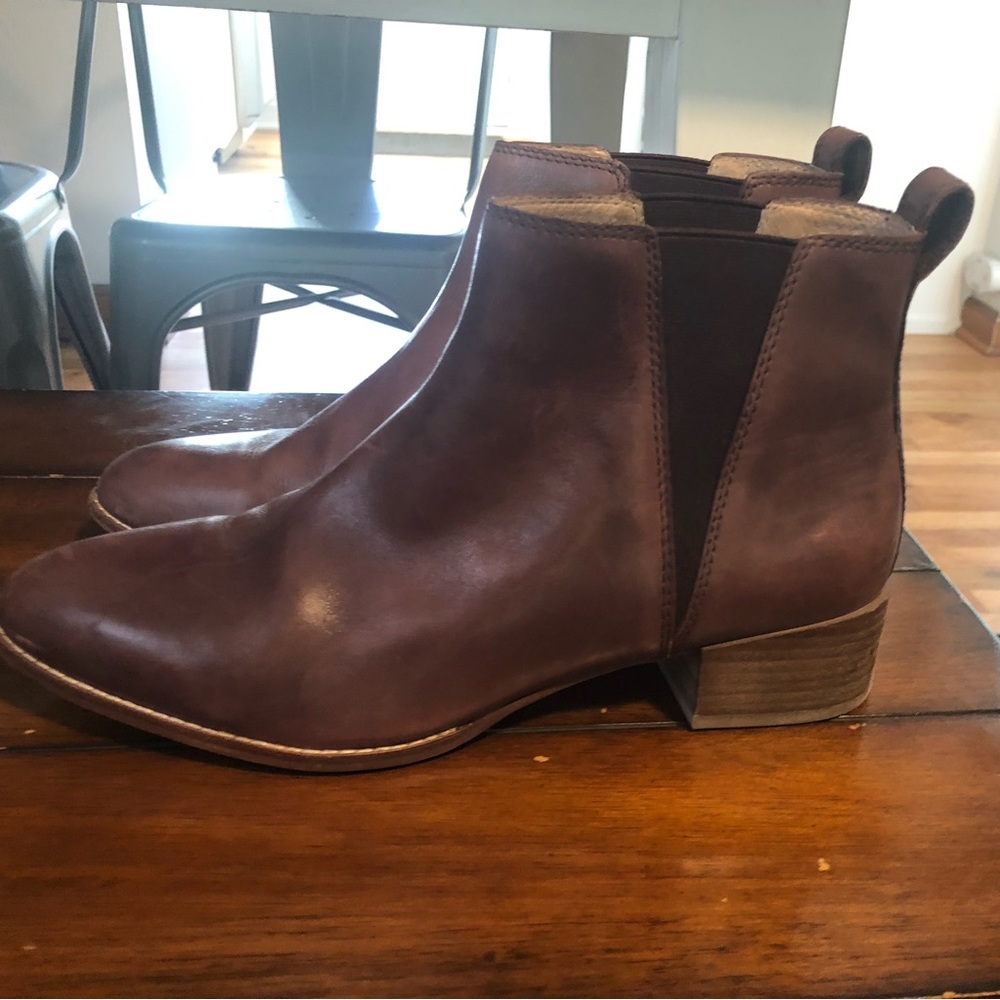 Madewell Carina ankle boots in dark Cabernet